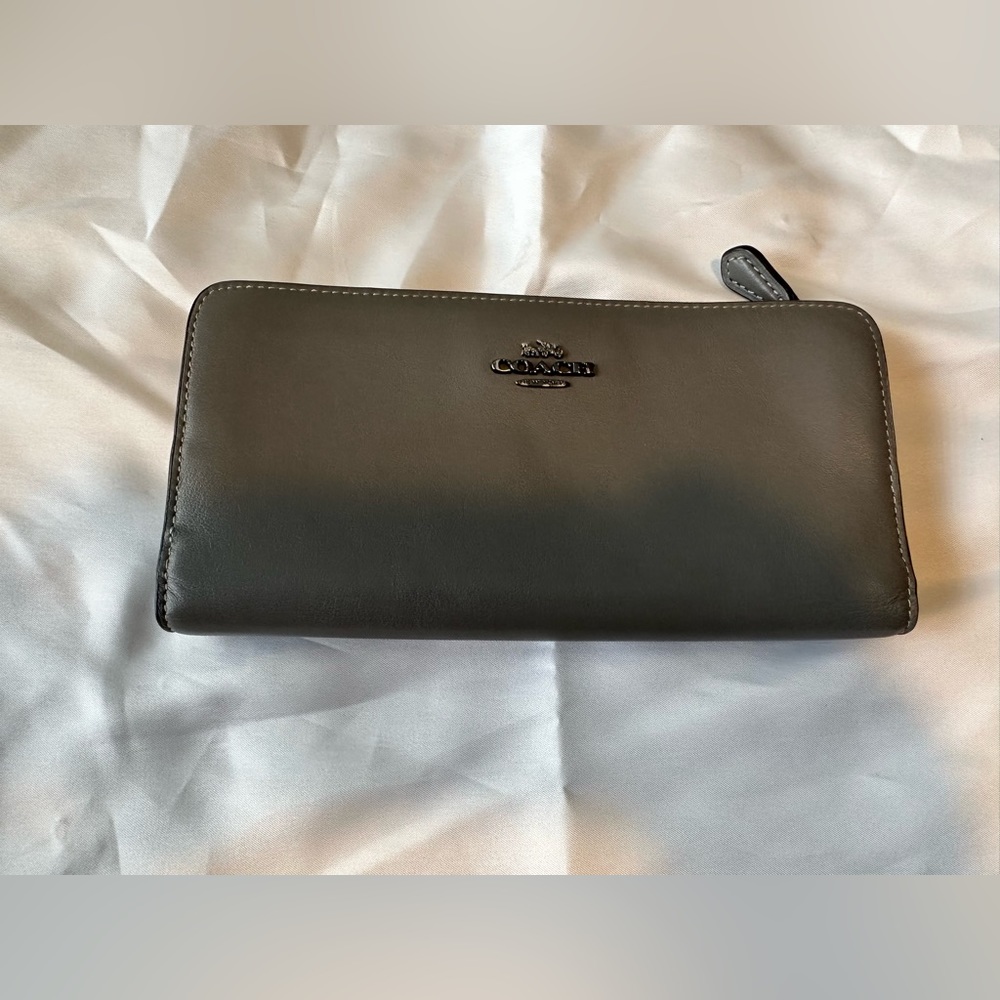 COACH Skinny Wallet